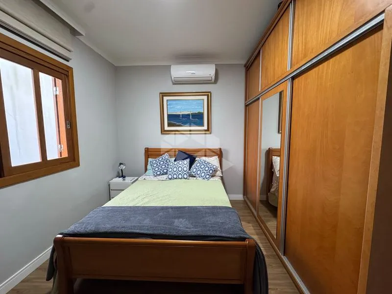 238 m² house with a home office and a dishwasher — photo 14