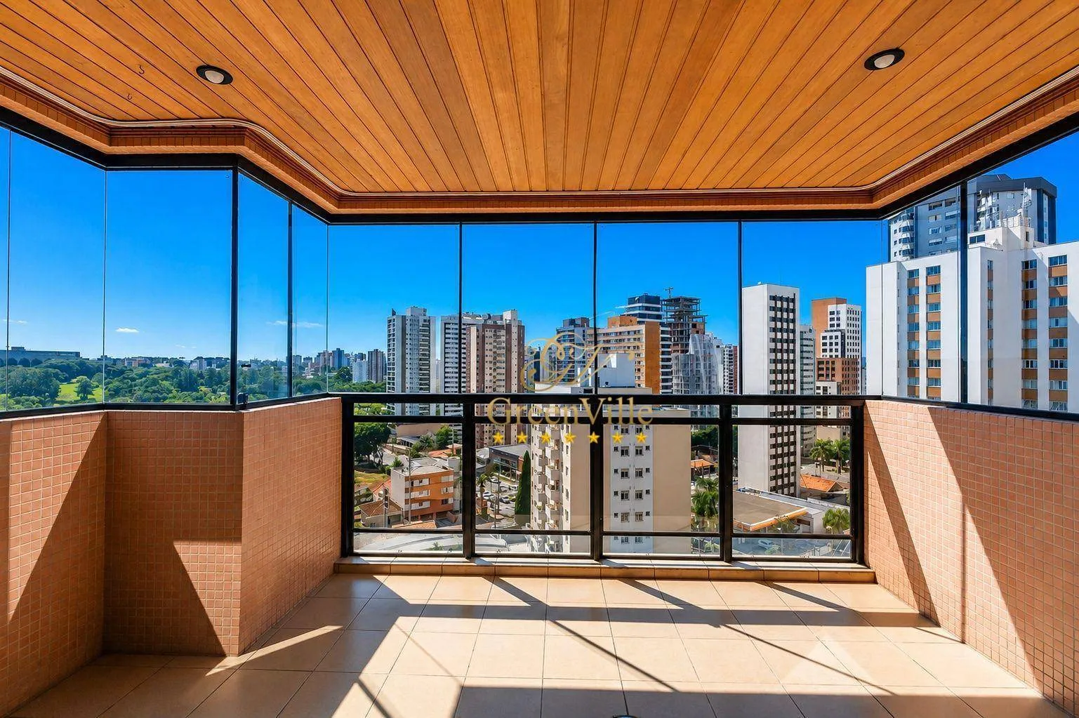264 m² apartment with 4 bedrooms and 2 suites