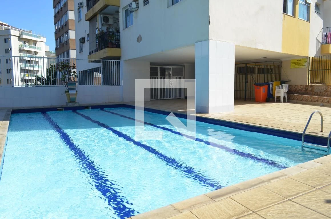 3-bedroom apartment in a building with a pool — photo 83