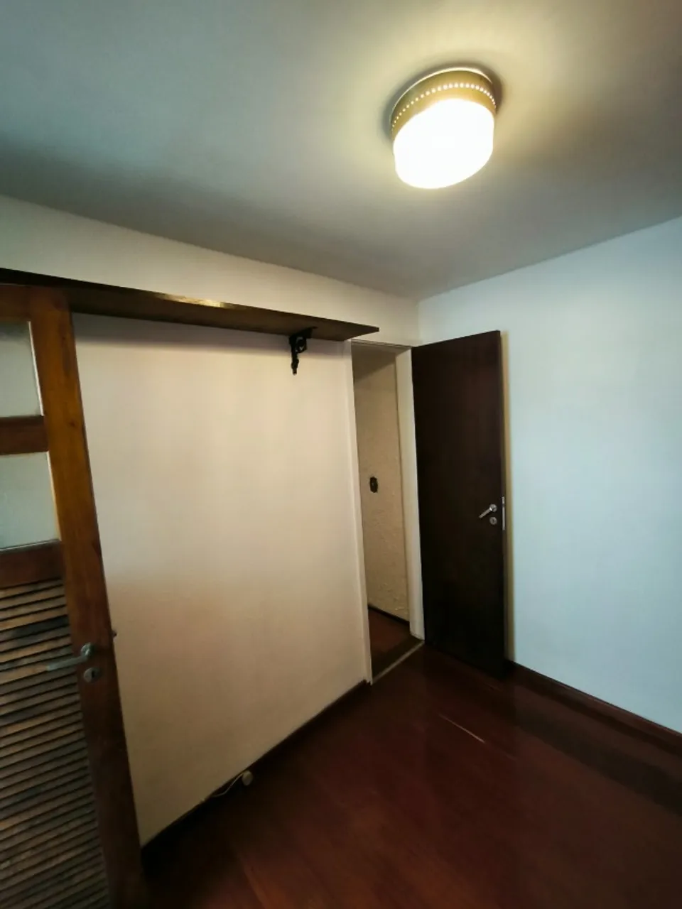 Apartment, 60 m², with wood or laminate floors — photo 4