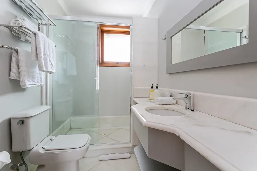 Furnished house with 7 bedrooms and 700 m² — photo 28