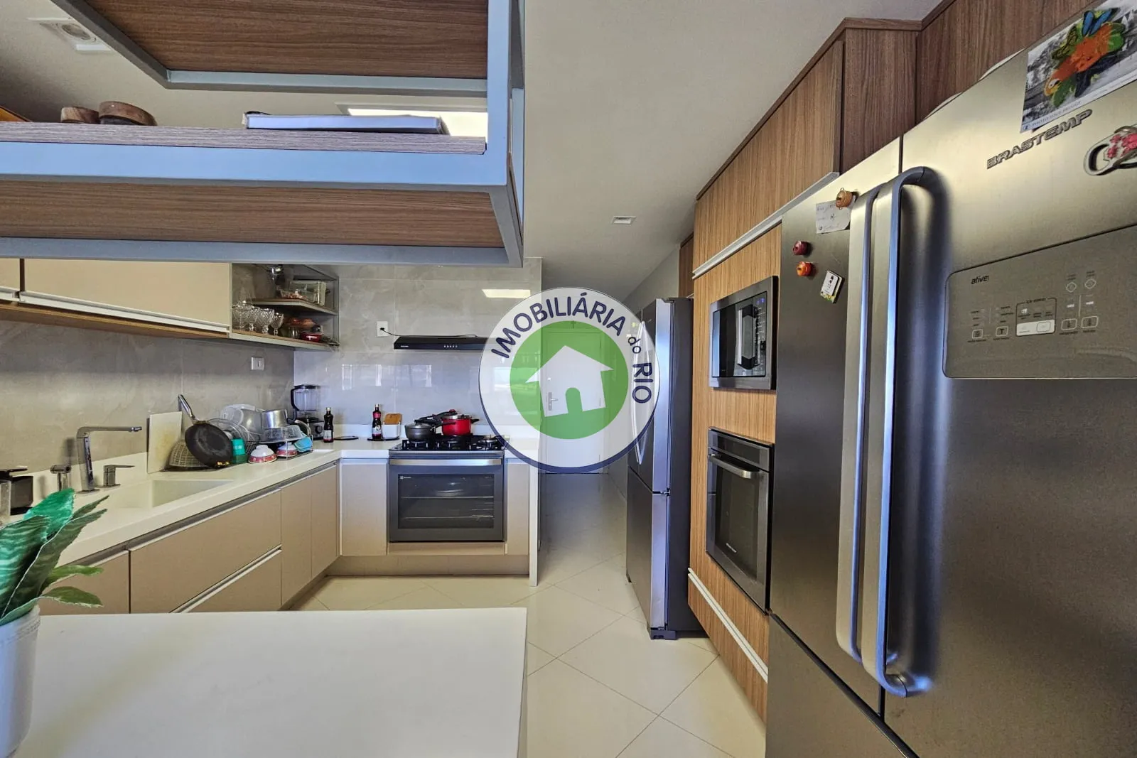 Unfurnished apartment with 4 bedrooms and glass balcony — photo 52