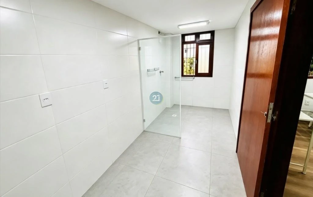 Furnished house, 300 m², with a home office — photo 10