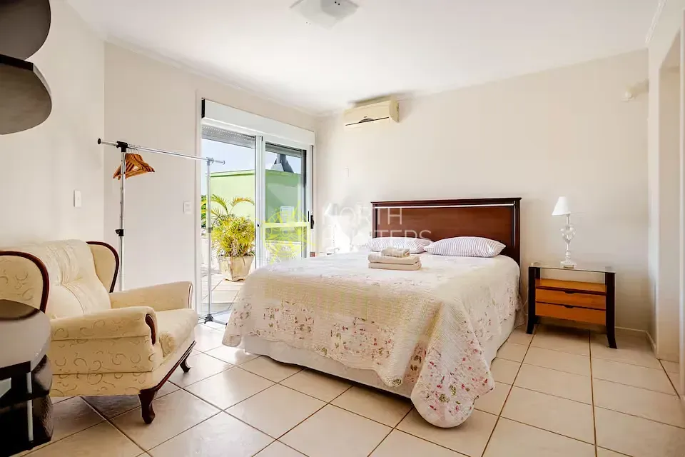 Casa amueblada con 3 dormitorios y 2 suites, 400 m² — photo 4