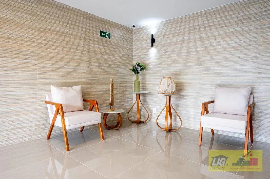 2-bedroom apartment with open-plan kitchen and gas stove — photo 17