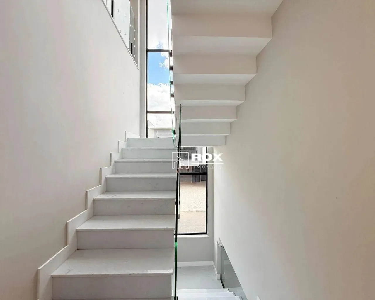 House with 3 bedrooms and 194 m² with 4 parking spots — photo 19
