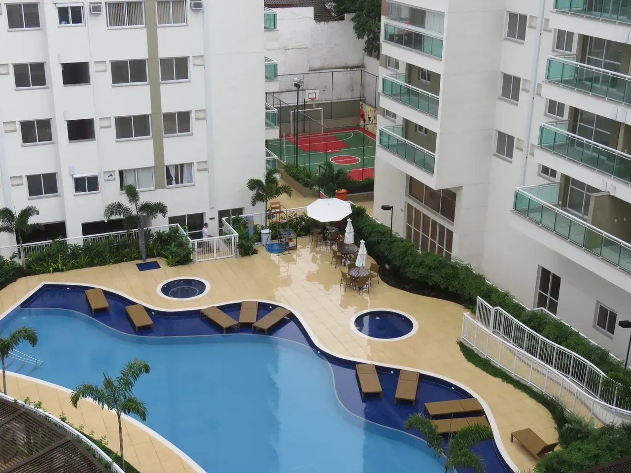 Apartment with 2 bathrooms and glass shower enclosures 61 m² — photo 22