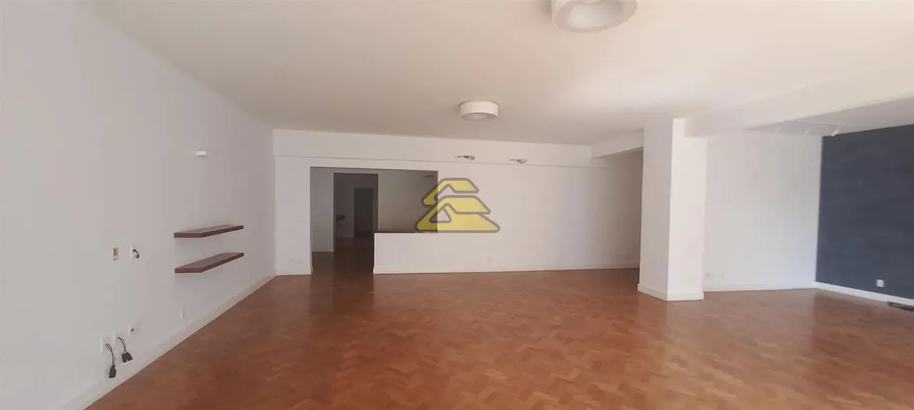 Apartment with 3 bedrooms and 4 bathrooms — photo 6