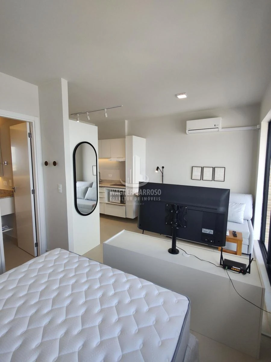 Furnished 1-bedroom apartment with a balcony — photo 25