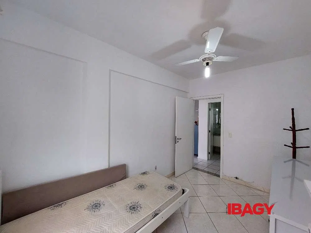 2-bedroom apartment with a washing machine in Florianópolis — photo 6