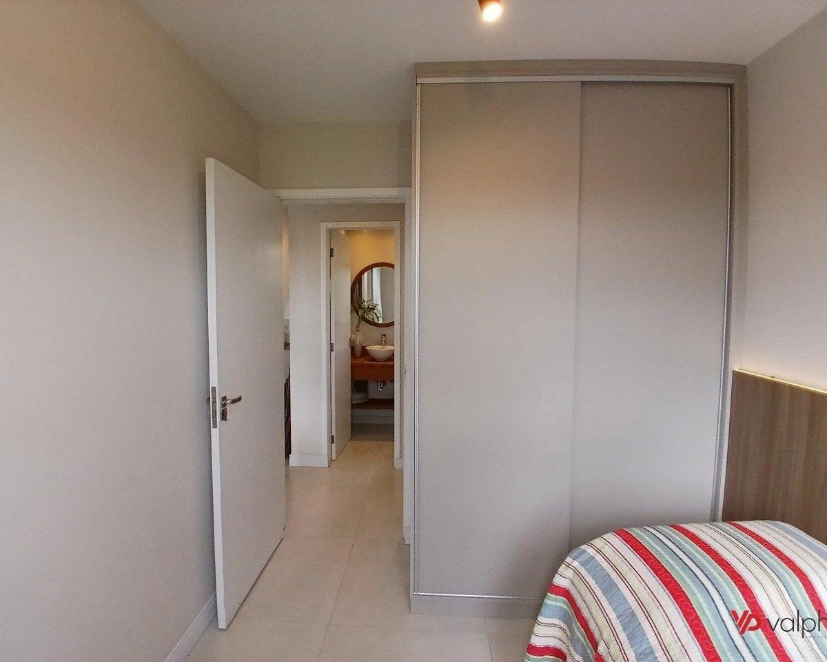 2-bedroom apartment with a washing machine — photo 39