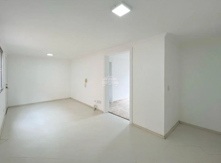 72 m² apartment with 3 bedrooms and built-in kitchen cabinets — photo 6