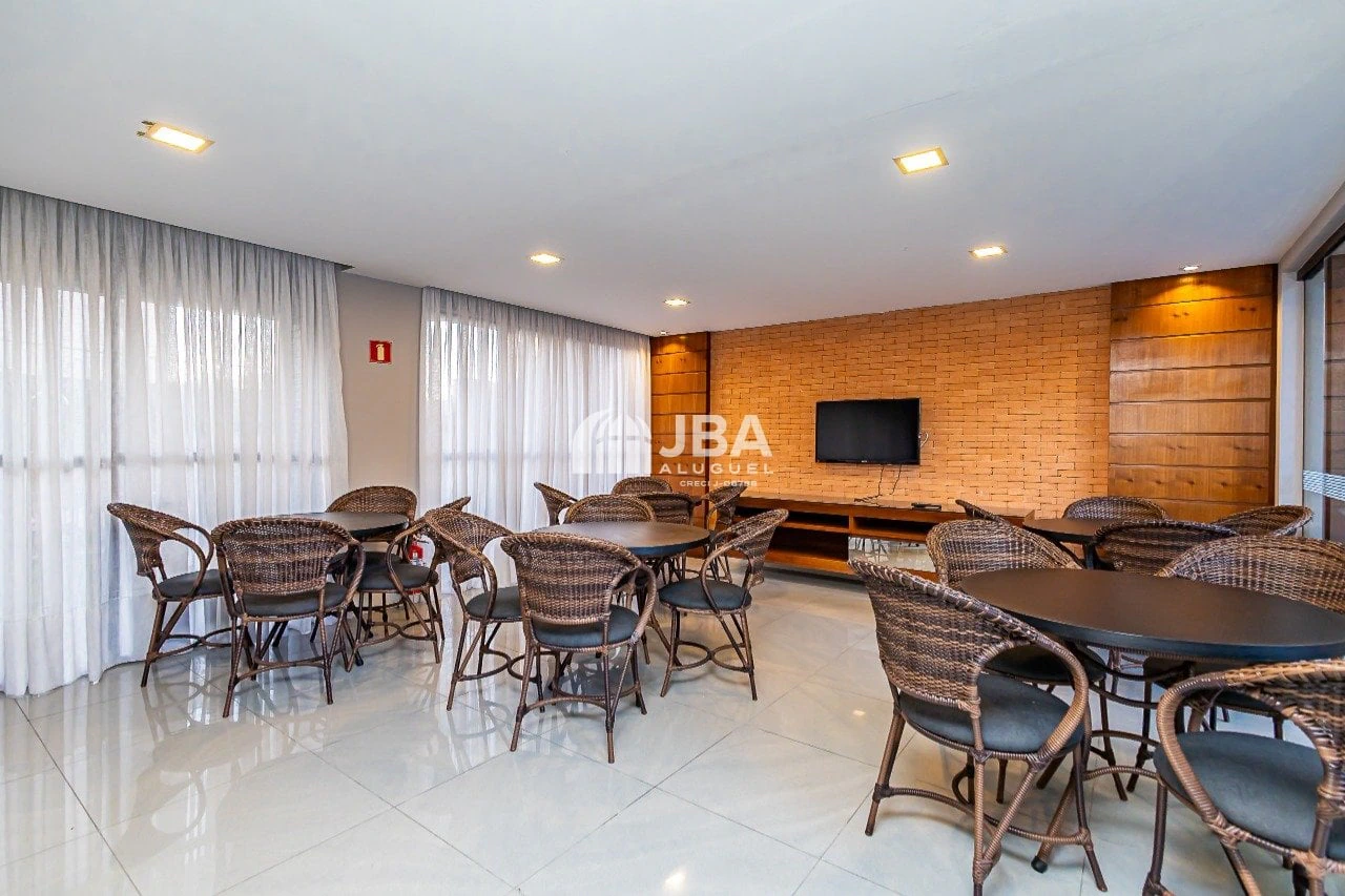Квартира 226 м² з 3 спальнями та кухнею відкритого плану — photo 23