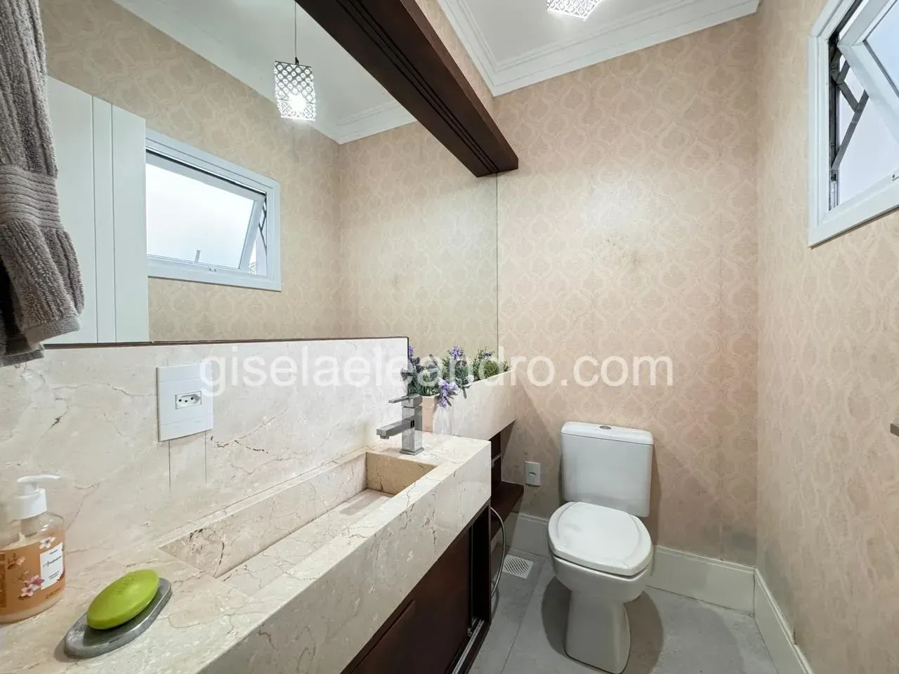 Furnished house with 5 bedrooms and open kitchen — photo 12
