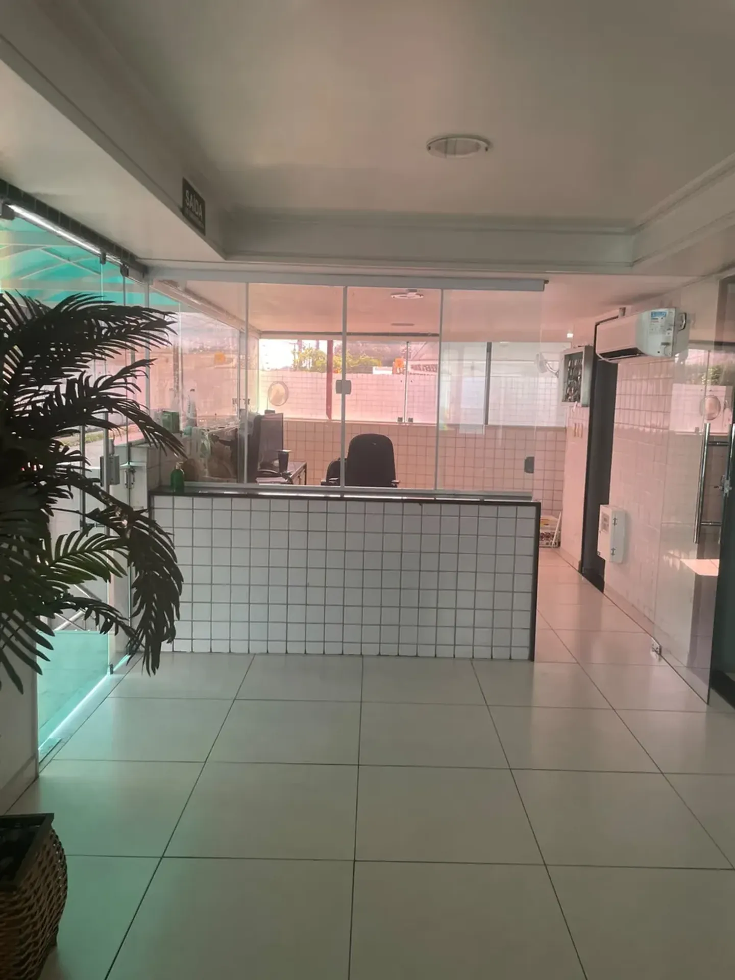 Засклений балкон та 2 спальні: квартира 50 м² — photo 12