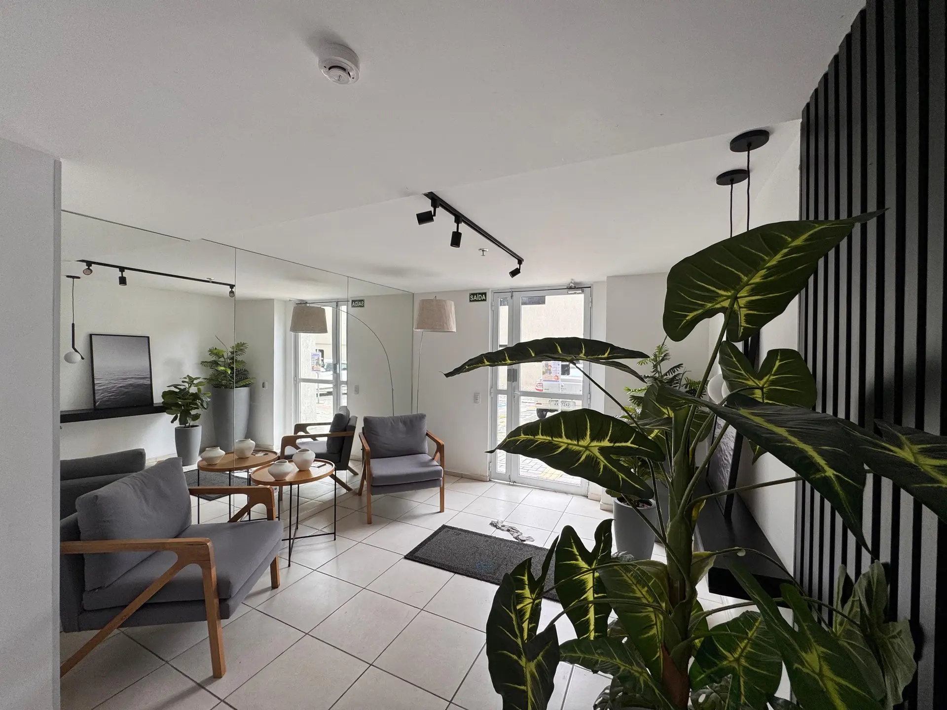 Washing machine in a 3-bedroom apartment, 80 m² — photo 60