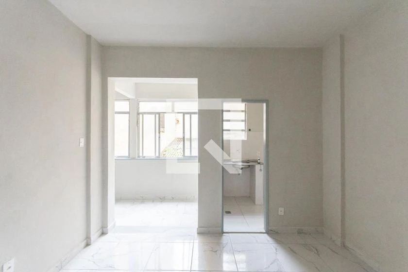 Apartamento de 1 dormitorio con suelos de azulejo — photo 17