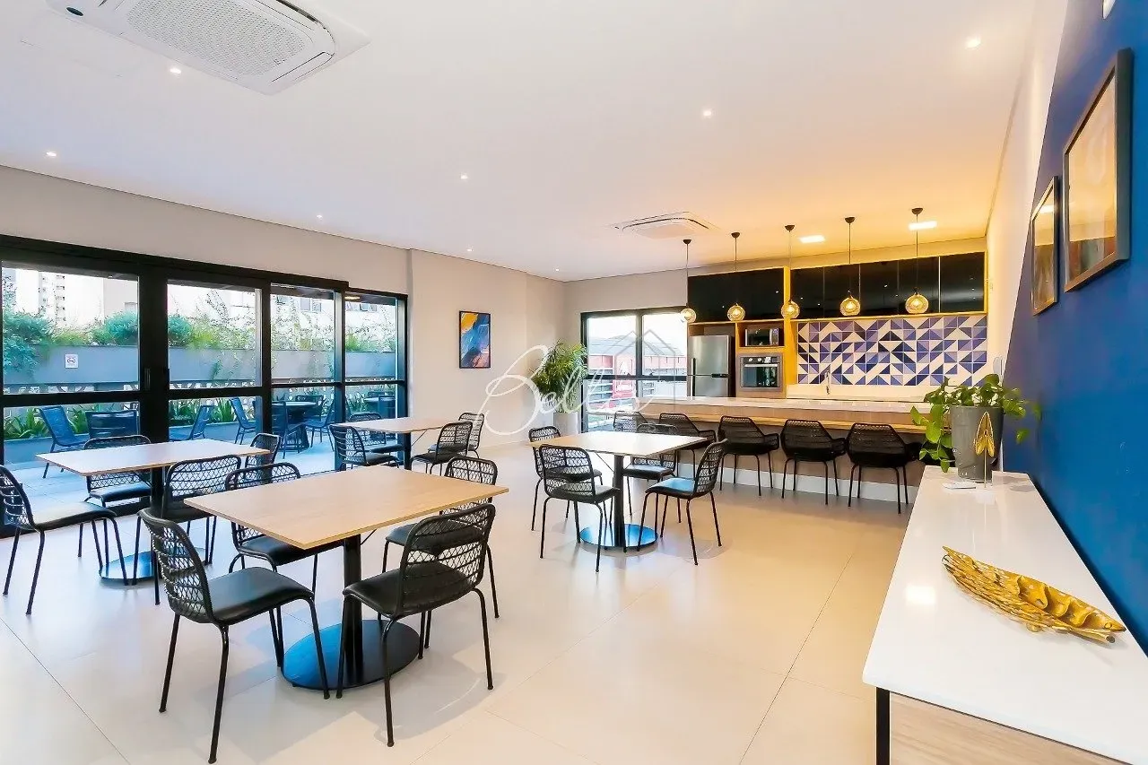 1-bedroom apartment with balcony and 61 m² — photo 31