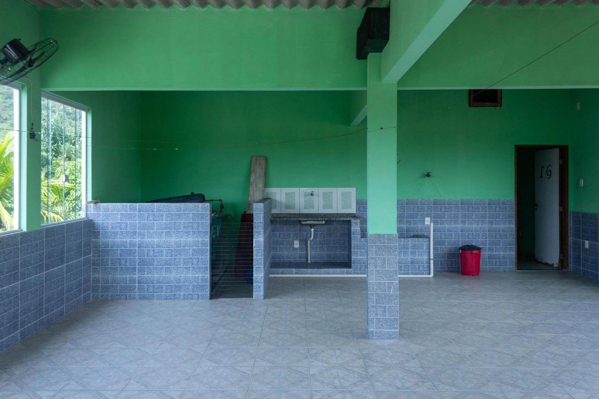 3-bedroom house, 1 with its own bathroom, 400 m² — photo 35