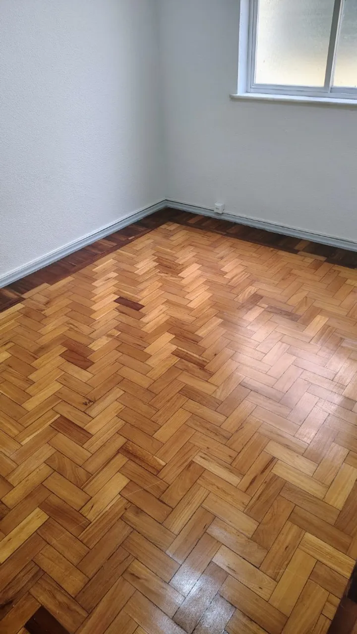 Дерев'яна підлога або ламінат та 1 спальня: квартира 50 м² — photo 11