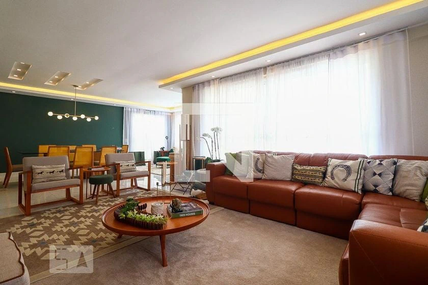 House, 450 m², with a private pool — photo 10