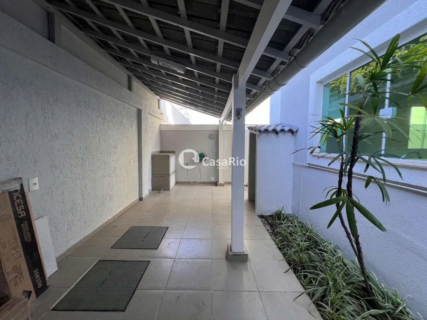 350 m² house with a bathtub and floor-to-ceiling windows — photo 11