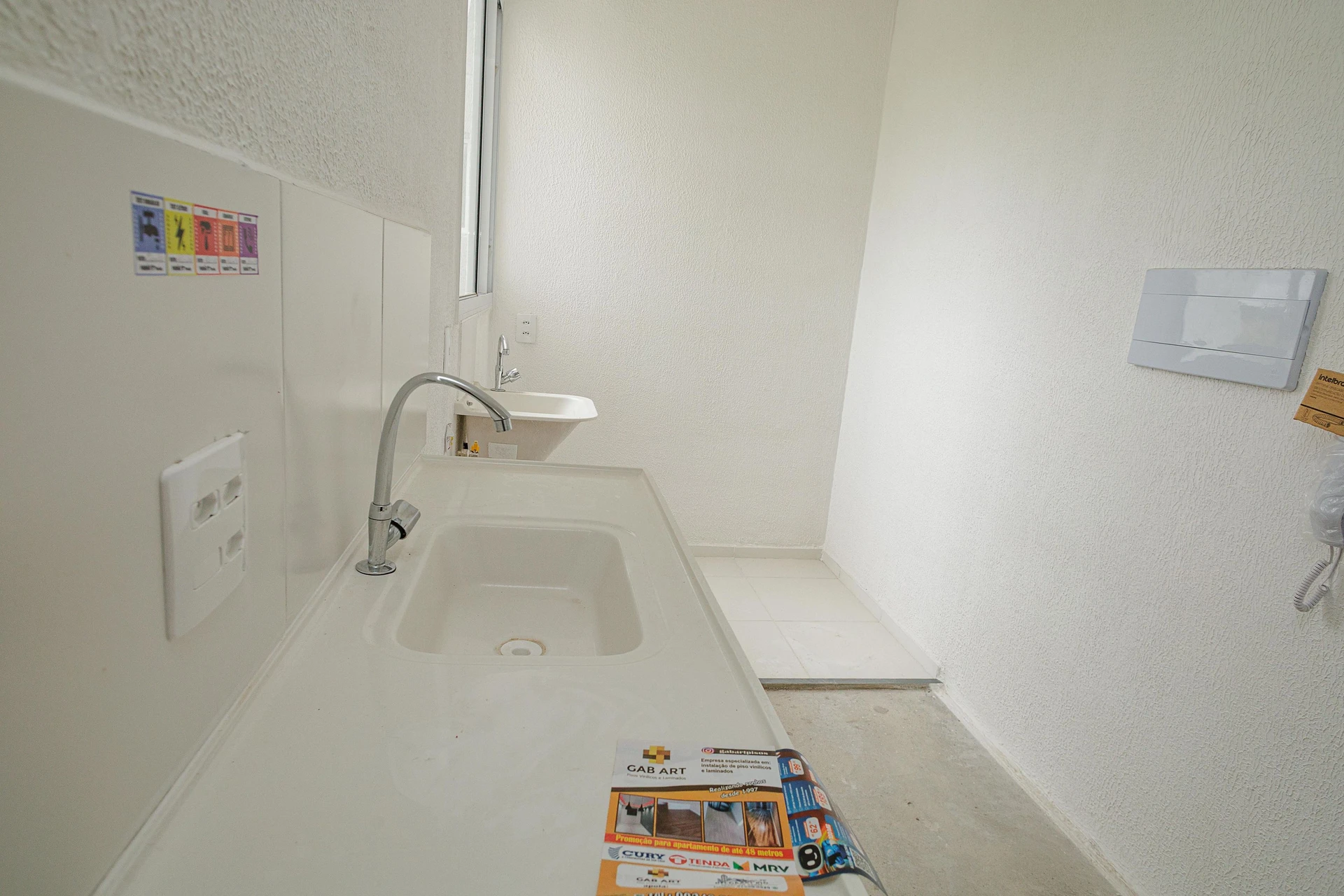 Unfurnished apartment with 2 bedrooms and 1 bathroom — photo 18