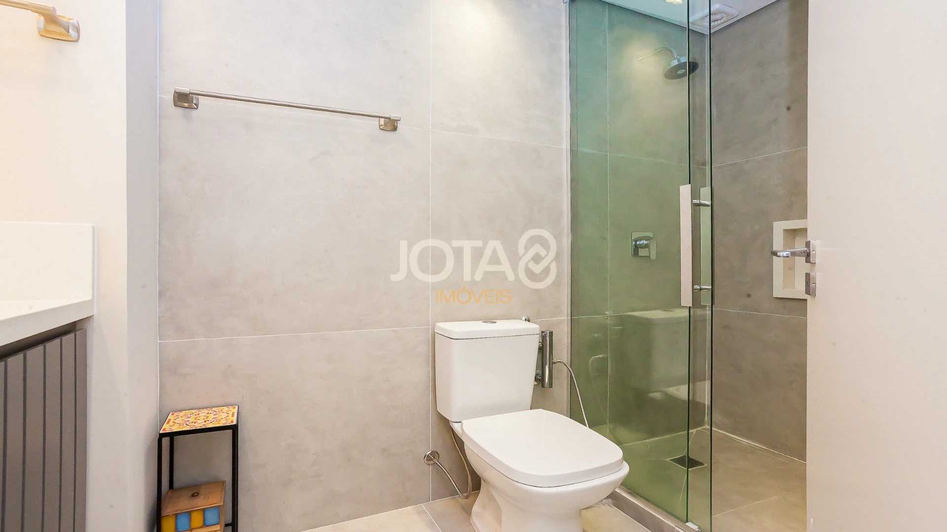 199 m² apartment with 2 bedrooms and a suite, 2 parking — photo 3