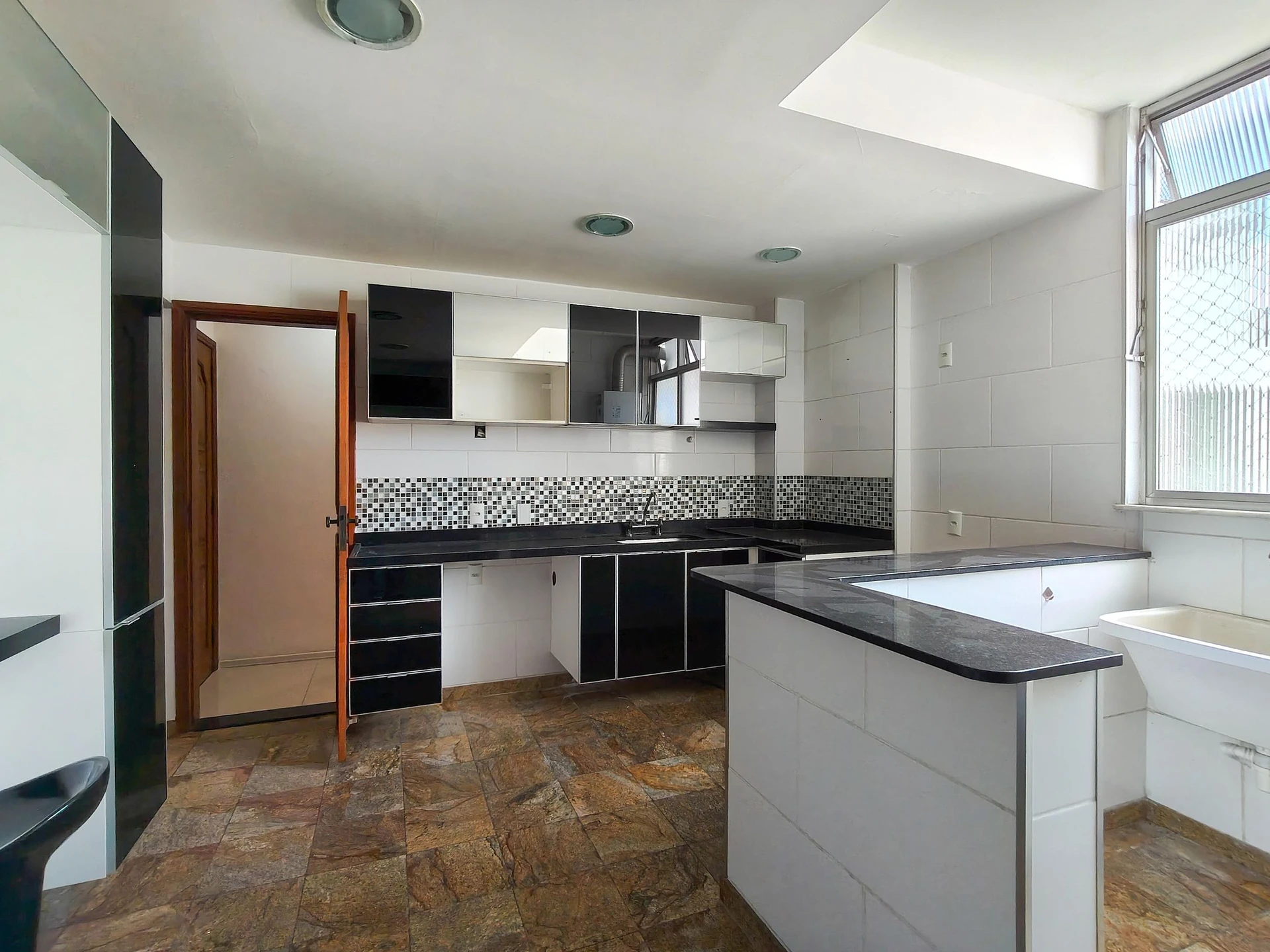 Apartamento para alugar com 3 quartos e área de trabalho — photo 18
