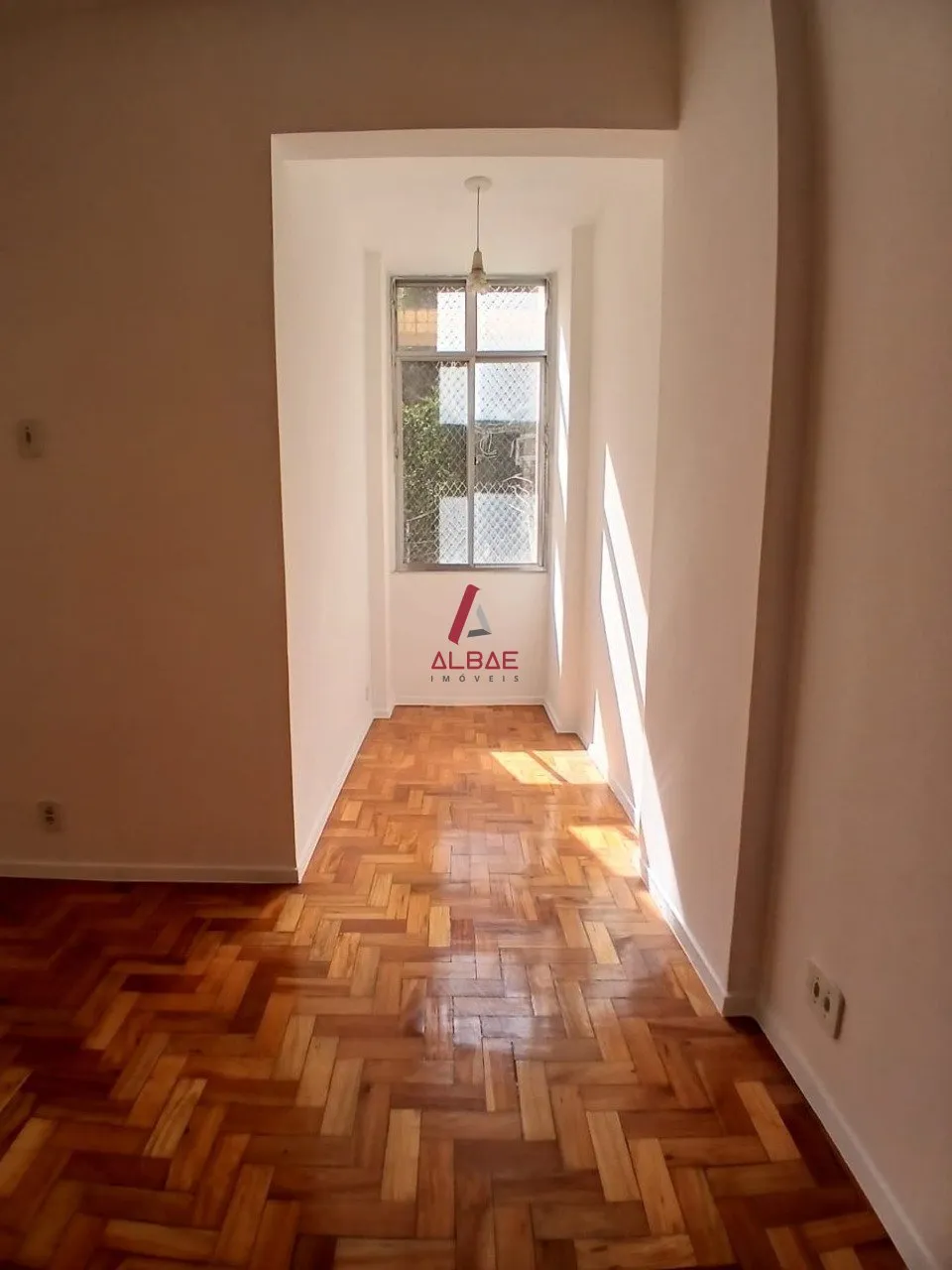Apartamento com 2 quartos, 1 vaga e banheiro — photo 9