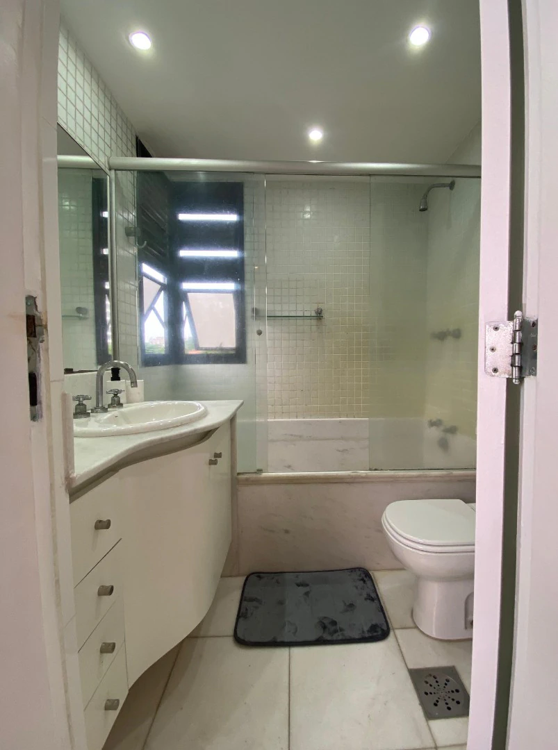 Furnished apartment with 4 bedrooms, 4 baths and 2 parking spaces — photo 14