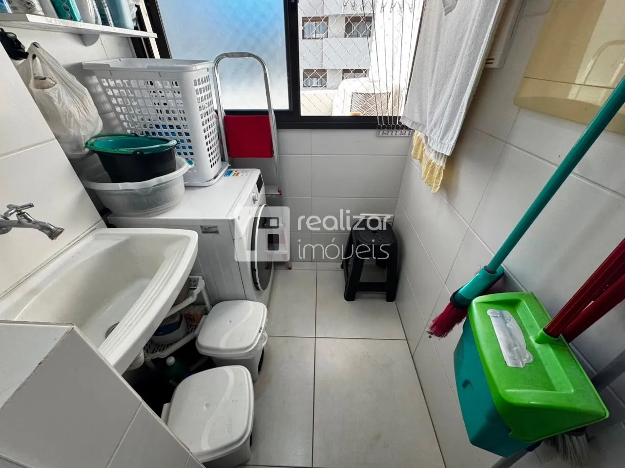 Furnished home with 3 bedrooms, 1 en-suite and 2 parking spaces — photo 20
