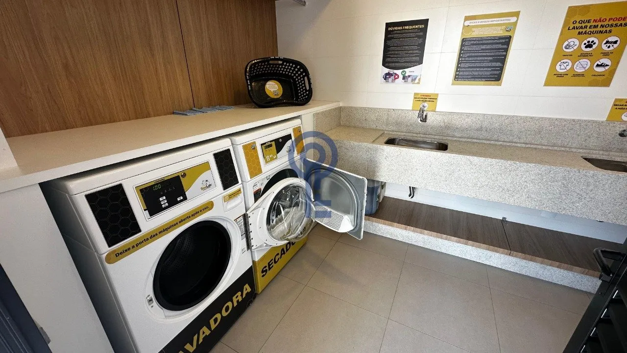 25 m² studio with 1 parking spot, balcony and open-plan kitchen — photo 10