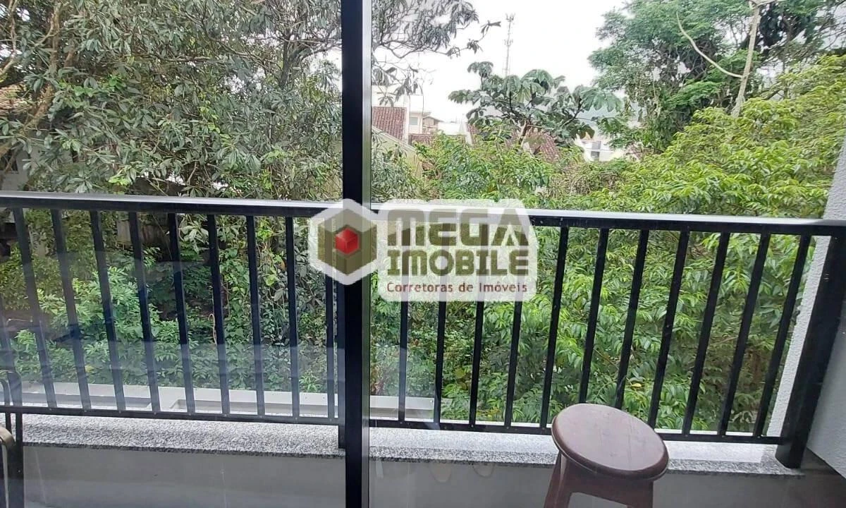 One-bedroom apartment with a home office in Florianópolis — photo 10