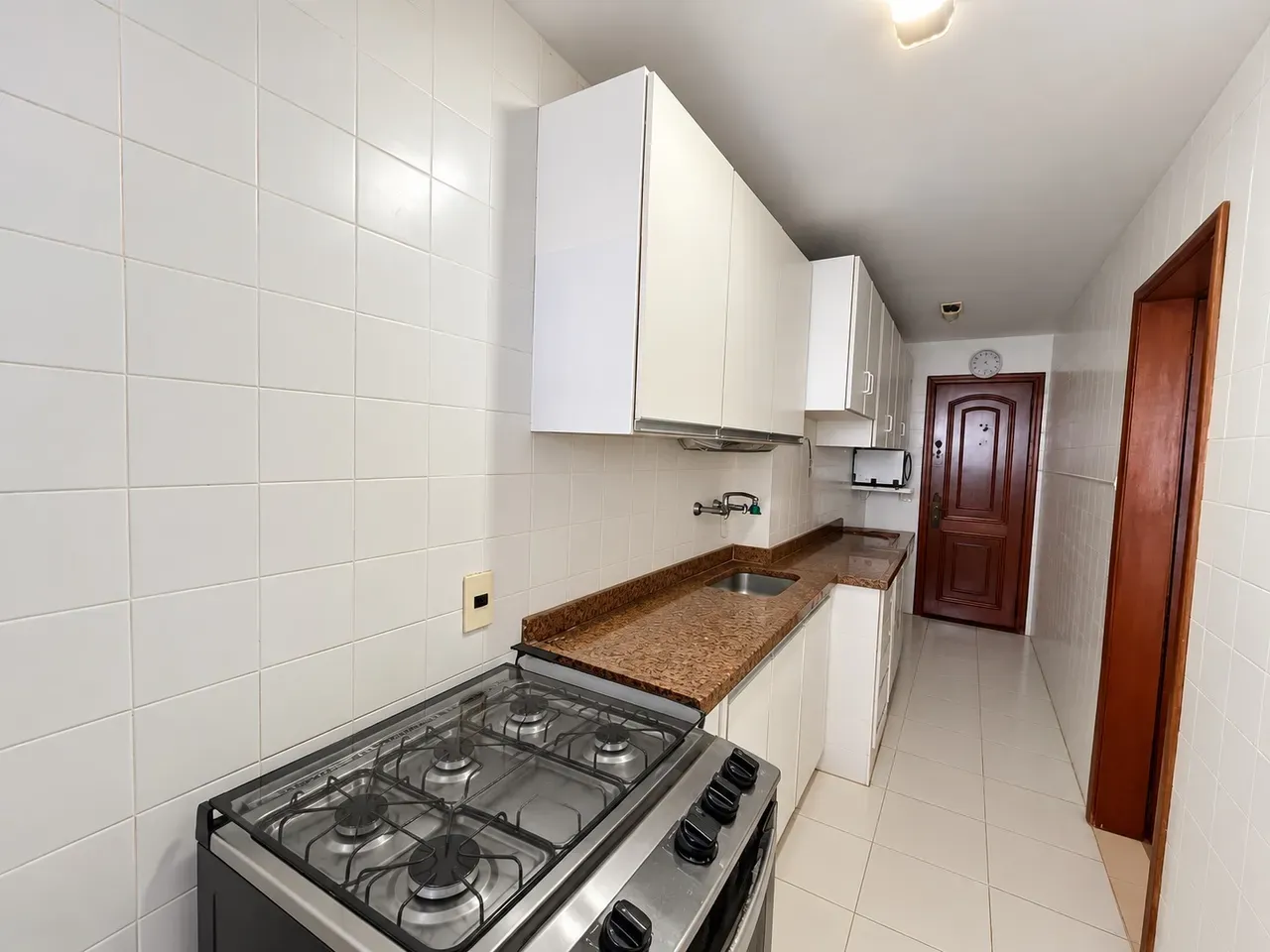 Furnished apartment, 69 m², with a washing machine — photo 2