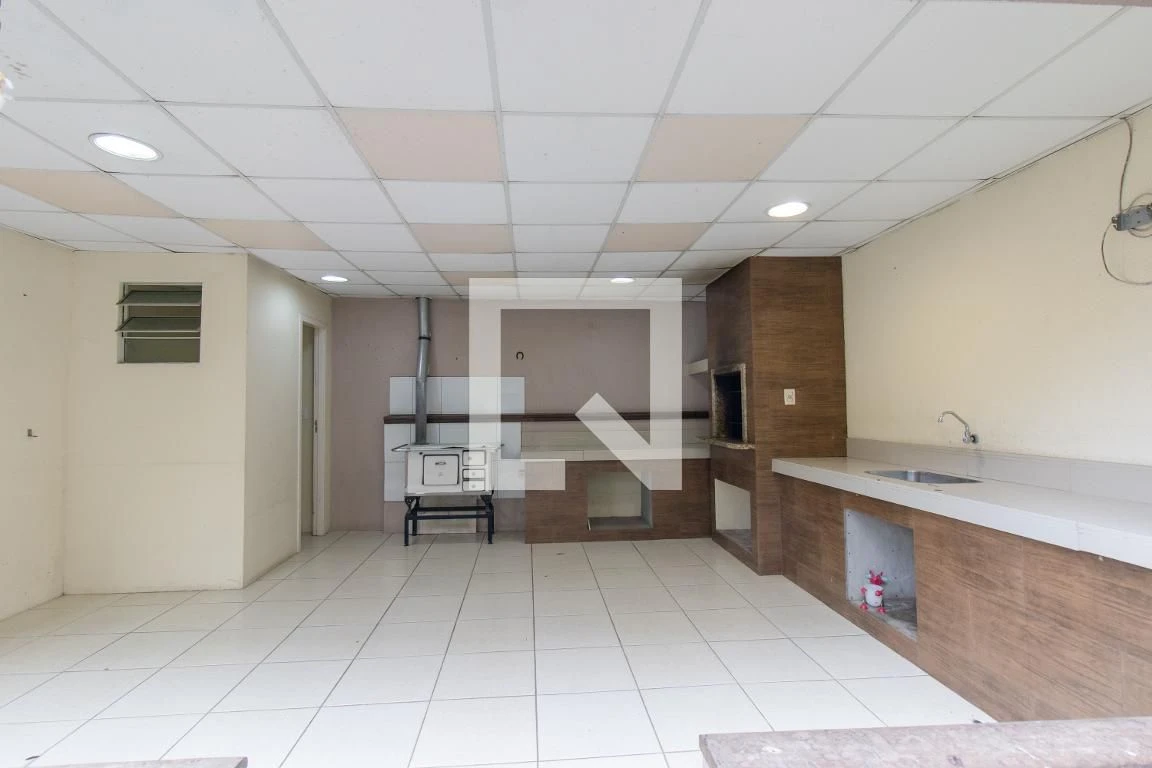 3-bedroom house with a private pool in Curitiba — photo 54