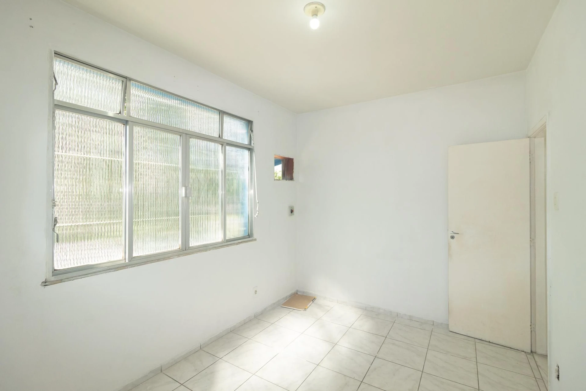 Apartment with 2 bedrooms, 1 bathroom and 1 parking spot — photo 37