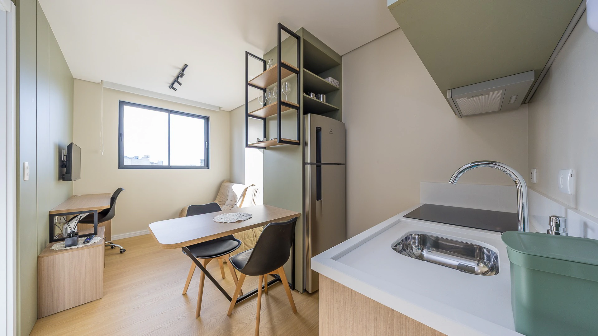 Furnished 1-bedroom apartment with 25 m² — photo 2