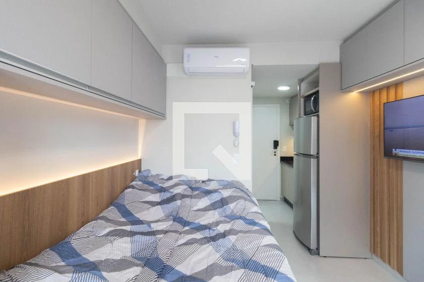 Furnished studio, 20 m², with a home office — photo 22