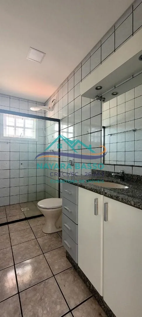 4-bedroom house with a connected open-plan kitchen — photo 18