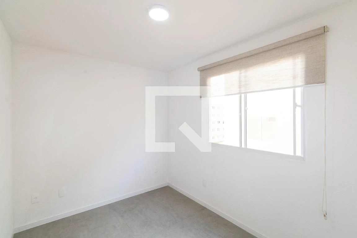 2-bedroom apartment with 1 bathroom and no parking — photo 34