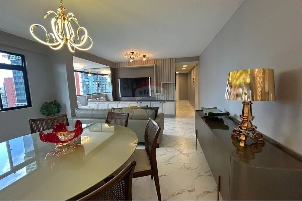 Furnished apartment, 132 m², with a glass-enclosed balcony — photo 45