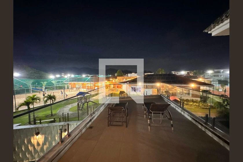 Rental house with 4 suites and 450 m² — photo 26