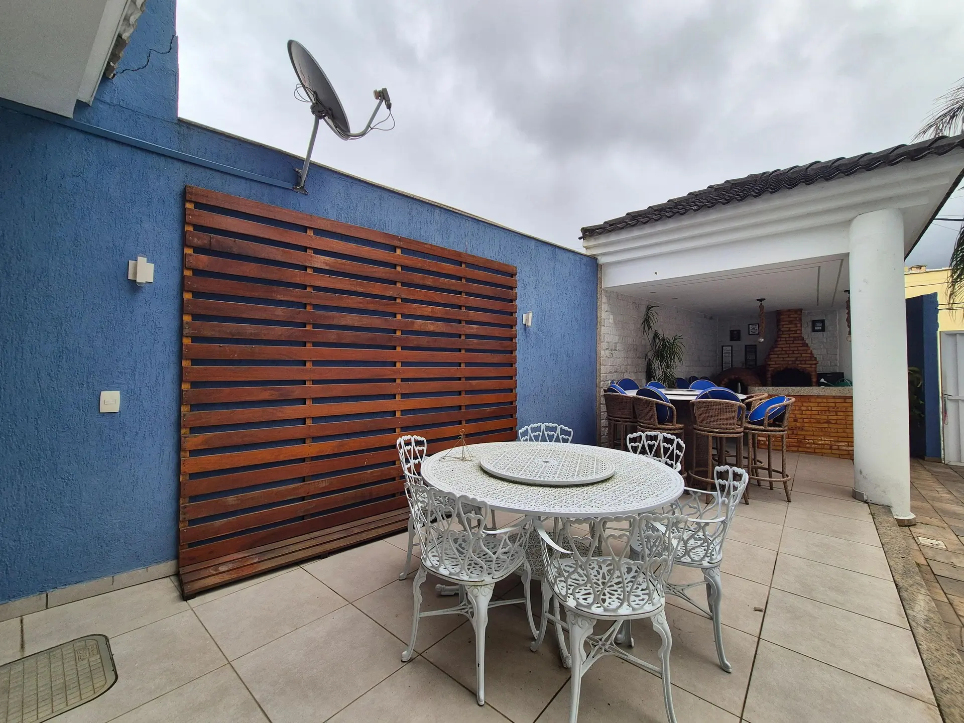 4 quartos e jacuzzi: casa de 318 m² — photo 26