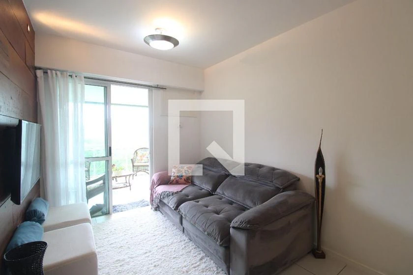 Furnished apartment, 83 m², with a glass-enclosed balcony — photo 43