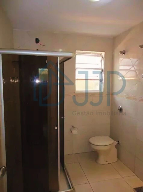 House with 4 bedrooms and parking for up to 6 cars — photo 5