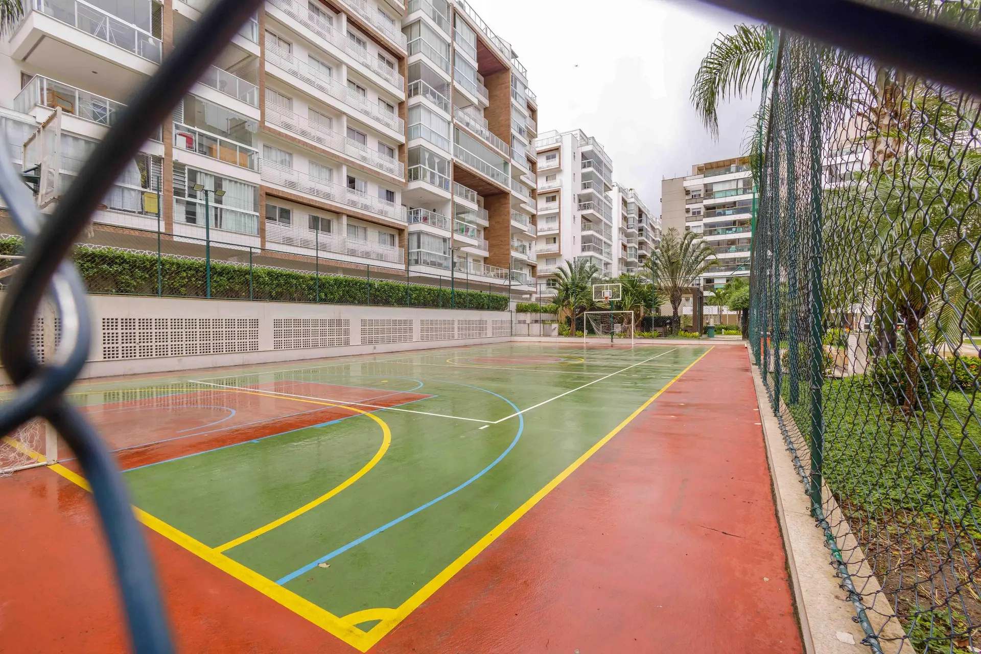 Apartamento de 76 m² com lava-louças e banheira — photo 40