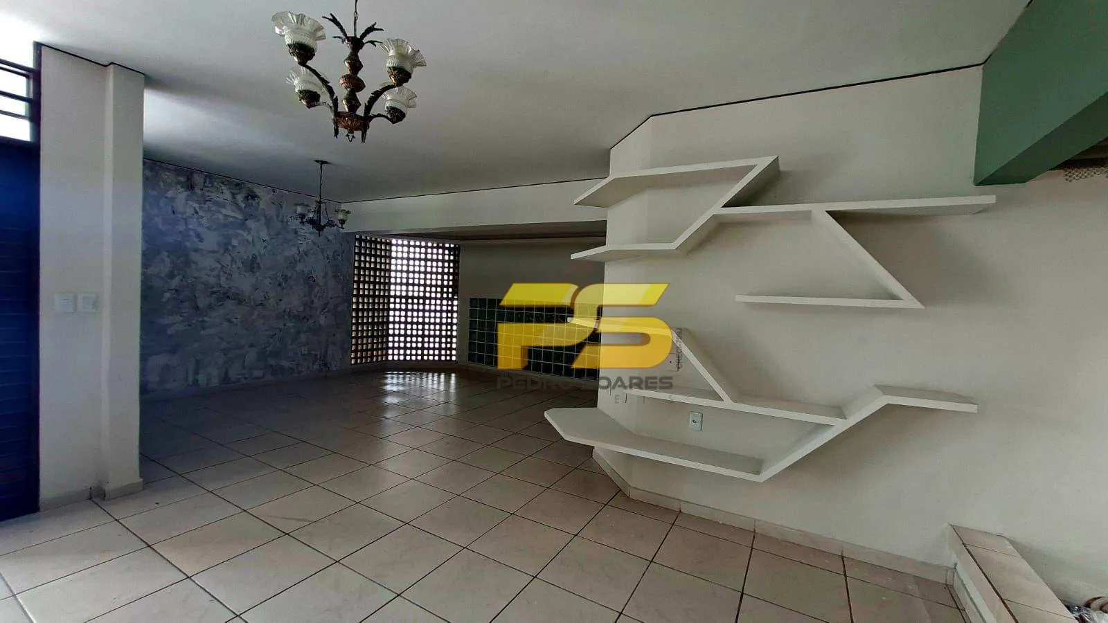 House with 4 en-suite bedrooms and electronic gate — photo 22