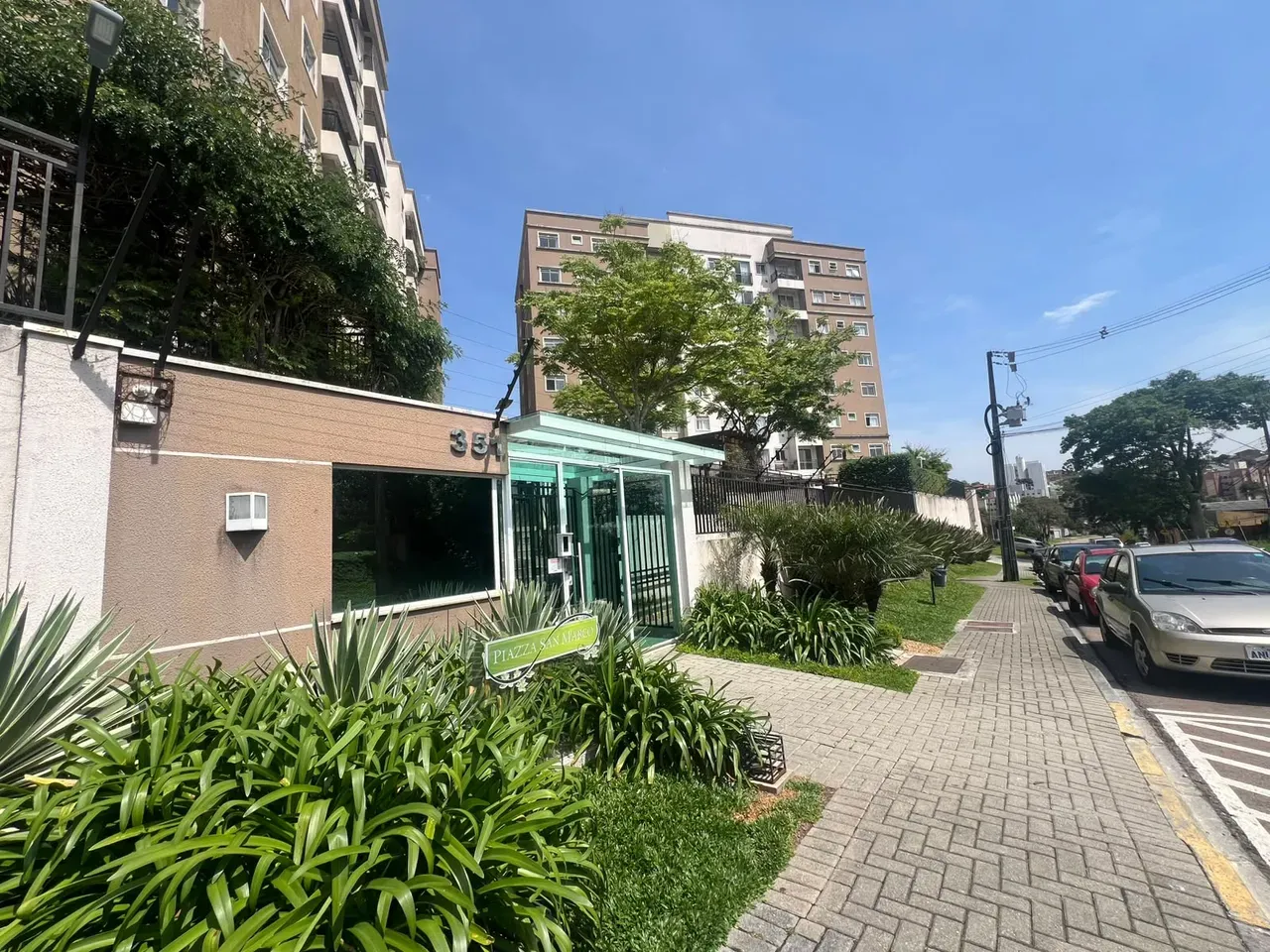 3-bedroom apartment with a home office in Curitiba — photo 18