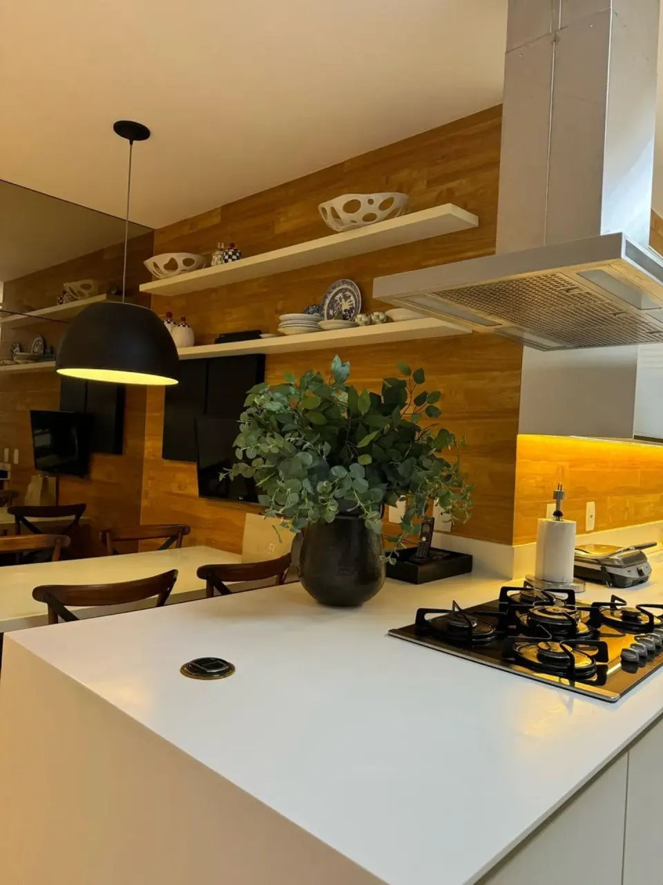 Furnished apartment with 4 suites and 375 m² — photo 9